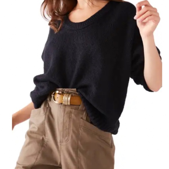 Free People black sweater - Picture 1 of 3